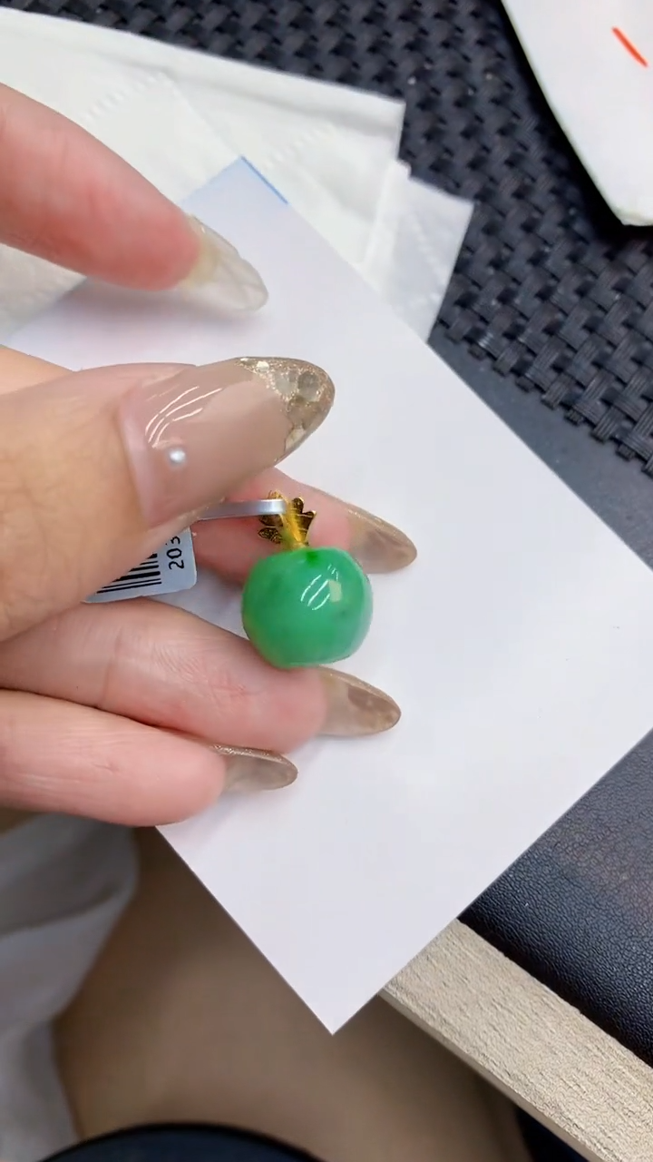 翡翠银S925镶嵌颈饰             8