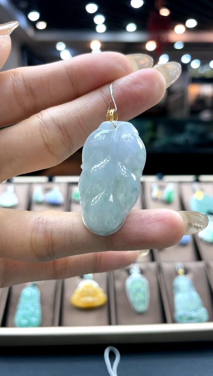 【闪购商品】翡翠颈饰18K金镶嵌树叶