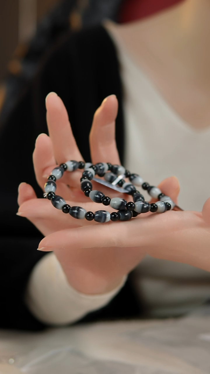 未镶嵌手链和田玉和田玉单圈—多样性发其一