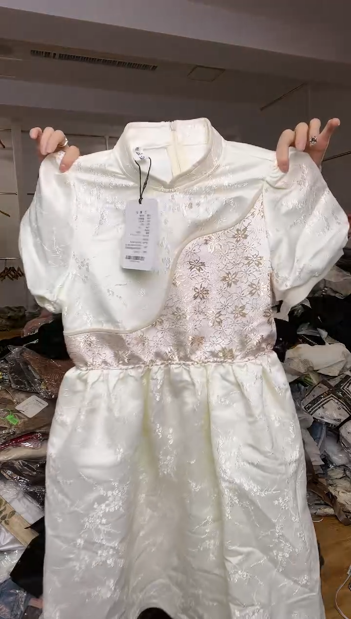 儿童       连衣裙      160码