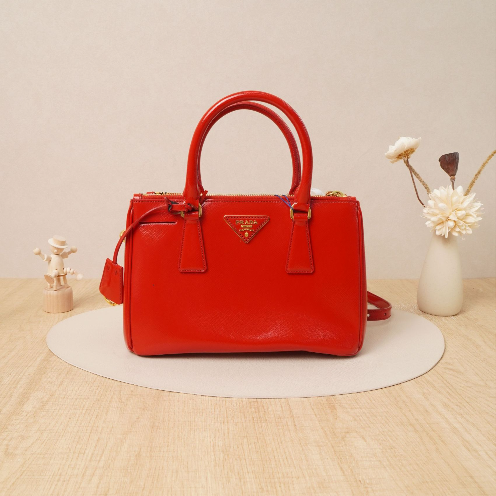 95新 Prada/普拉达 普拉达杀手包小号红色漆皮/DS030768