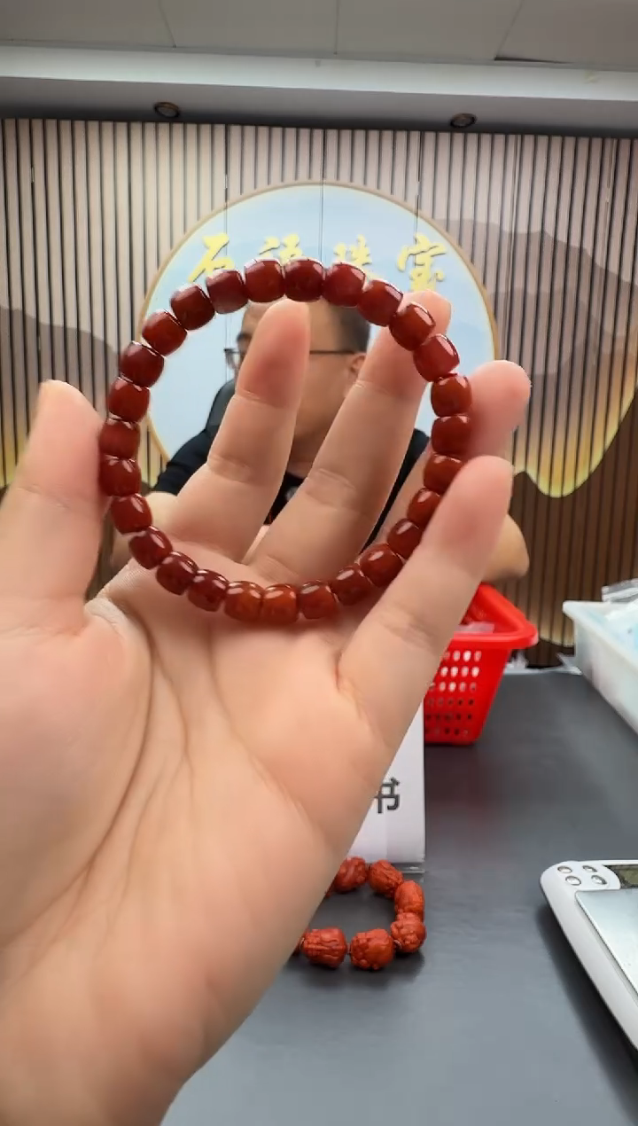 未镶嵌手串南红玛瑙010ZB1205产品一个