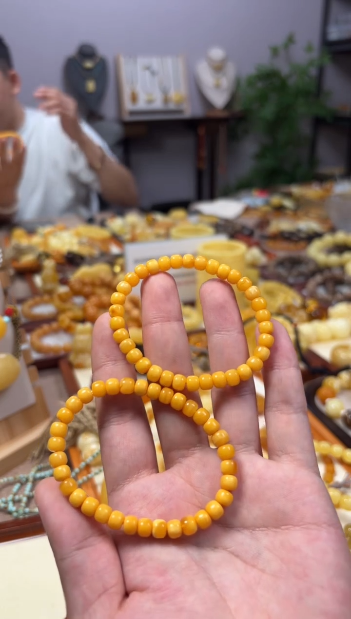 【闪购商品】蜜蜡裸石未镶嵌手串多样性发一件