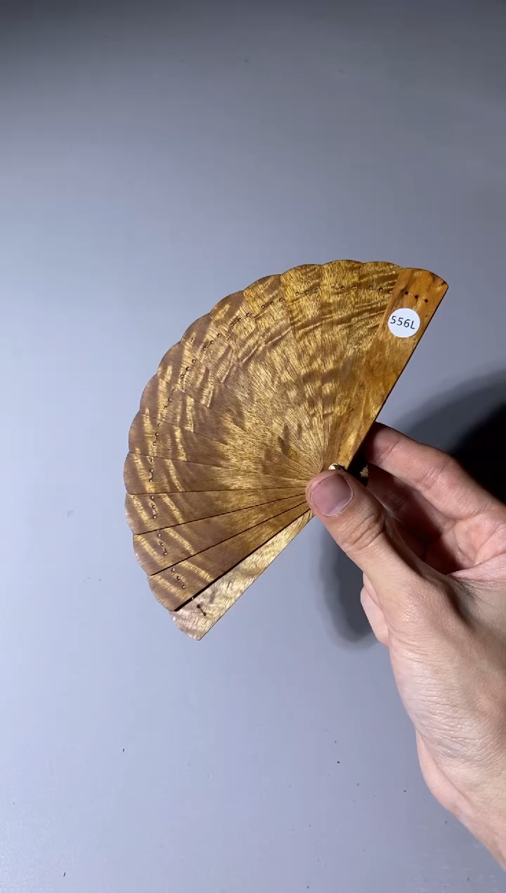 【闪购商品】金丝楠木雕556号10cm金丝楠迷你扇