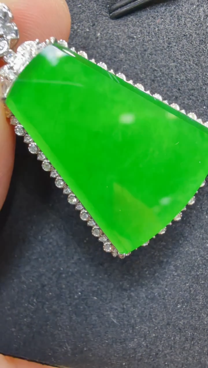 吊坠(不含链)18K金镶嵌翡翠多样性团购发一件