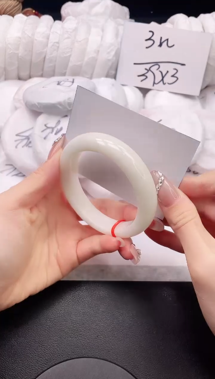 【闪购商品】和田玉手镯未镶嵌7K309-59