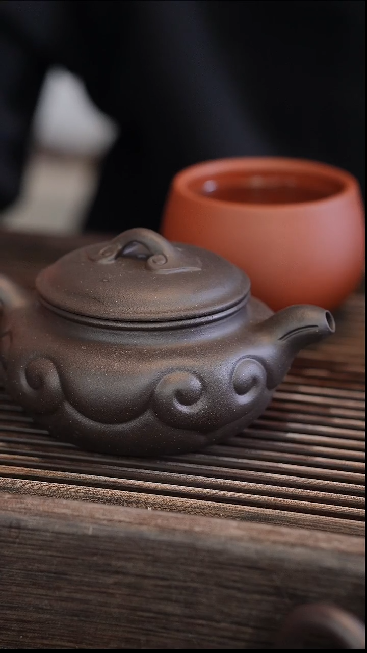 茶壶紫砂如意仿古 黑金砂 半手工 260cc