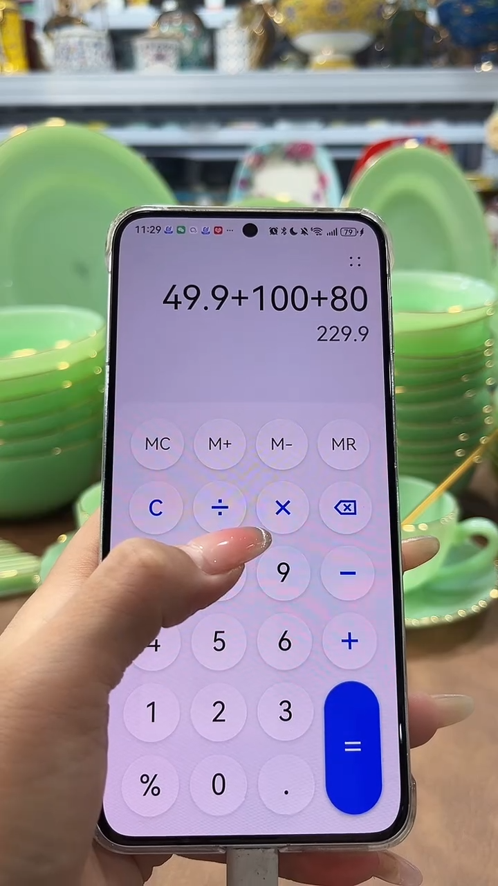 玉瓷两个小碗加4个骨蝶加4个小勺