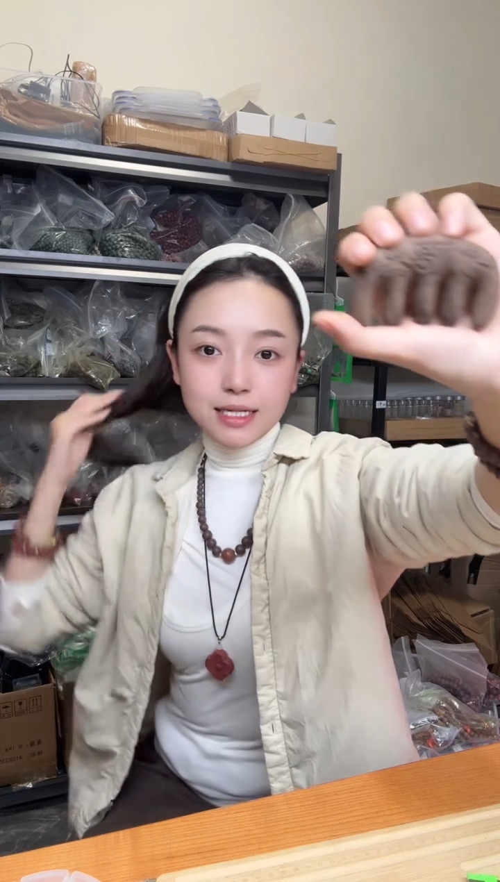 泥塑十六味本草合香梳