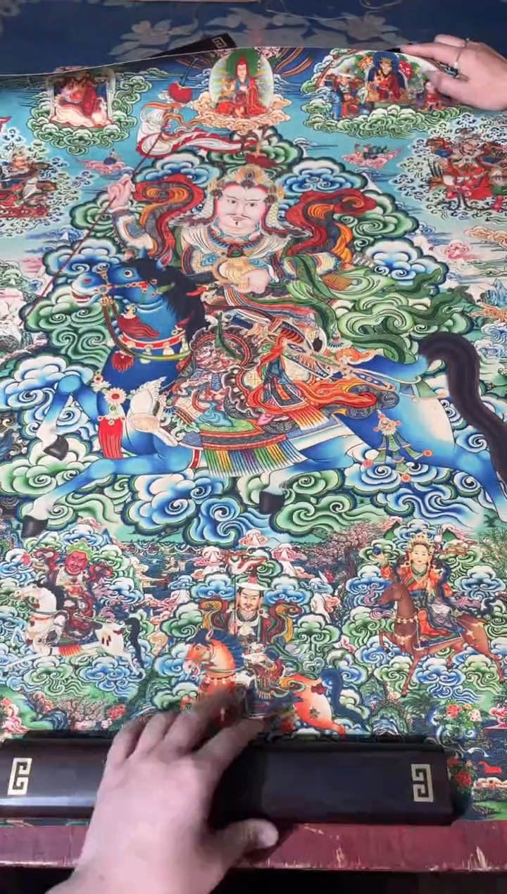 卷轴画龙妹的唐卡tk16