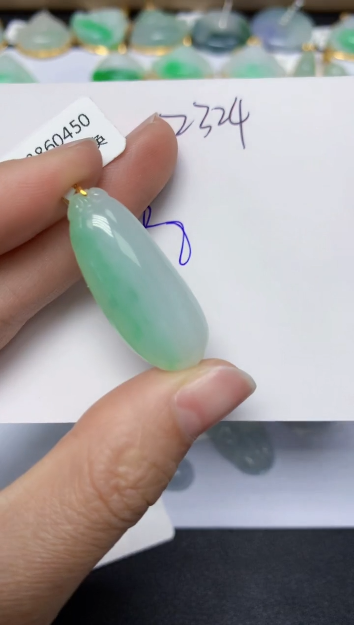 【闪购商品】翡翠颈饰18K金镶嵌 天然翡翠A货