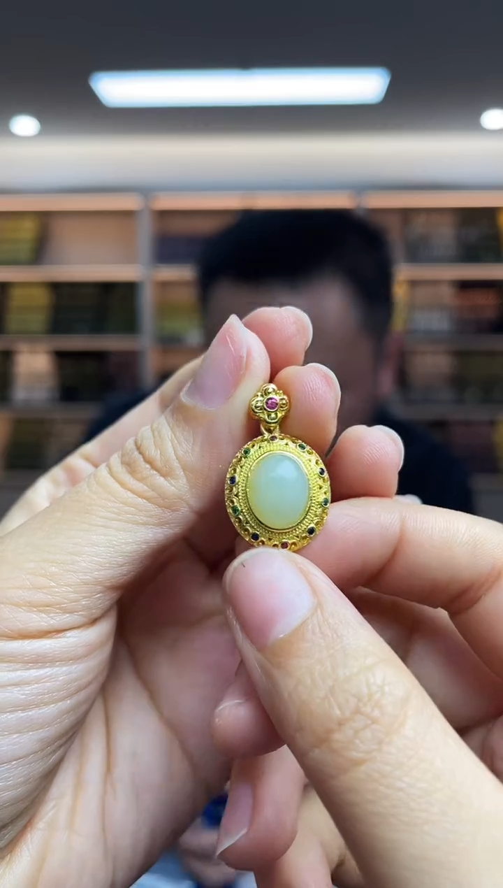 【闪购商品】和田玉`未镶嵌多样性发一件