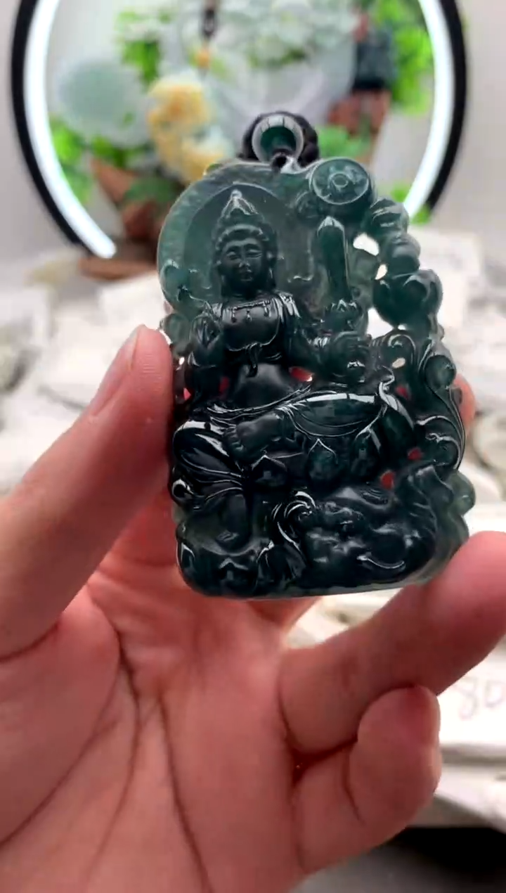 【闪购商品】翡翠颈饰未镶嵌普贤