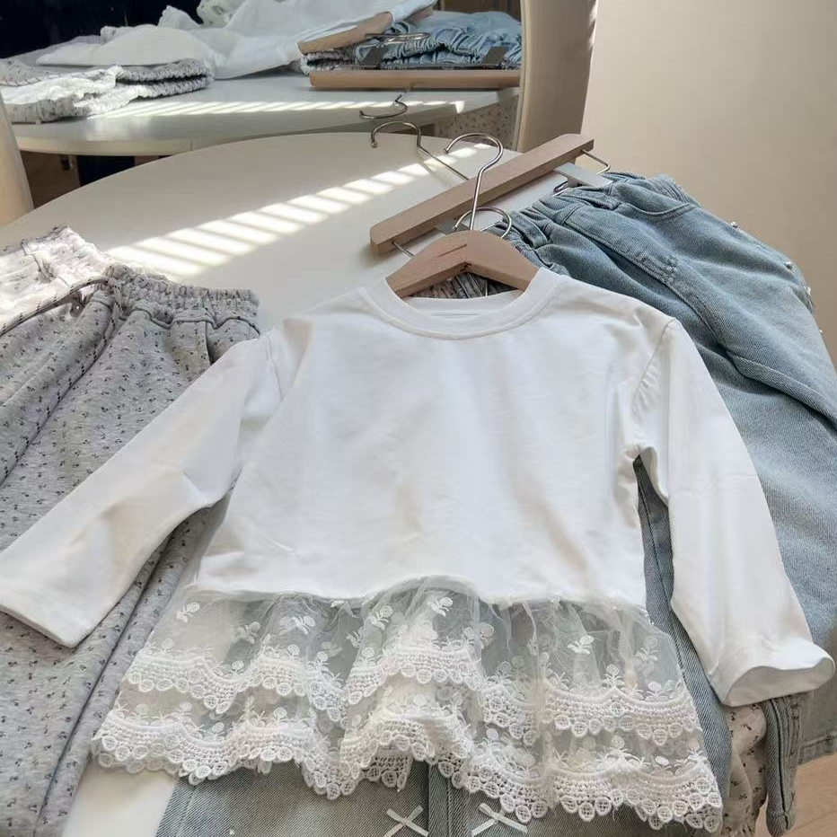 女童春款百搭实穿蕾丝下摆大白上衣