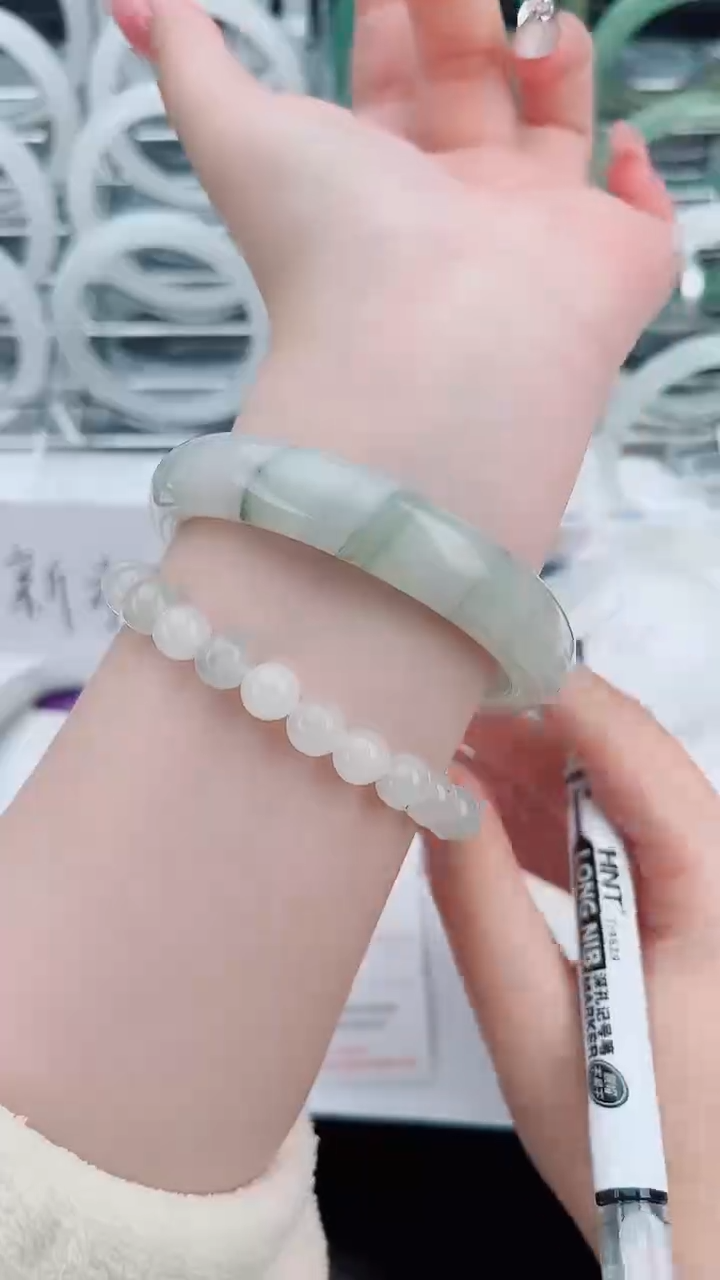 未镶嵌手镯石英质玉12-59/60