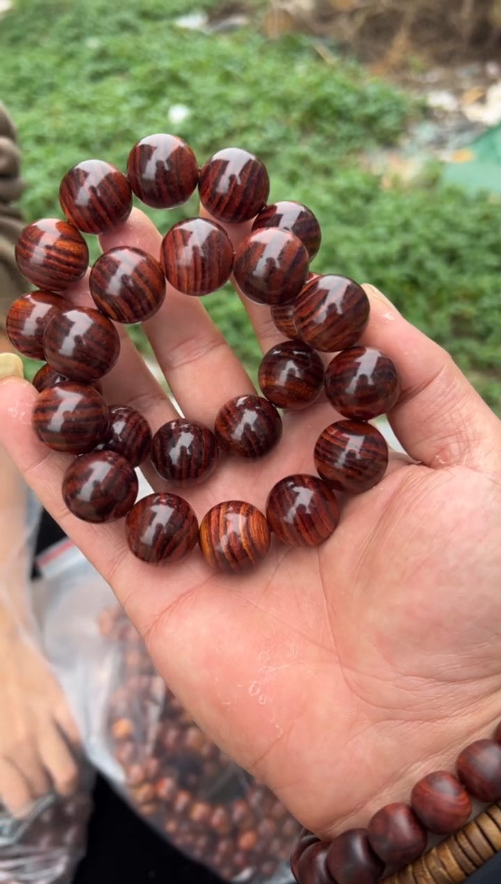 黄花梨/降香黄檀A011火山口2.0圆珠手串498多样性发一