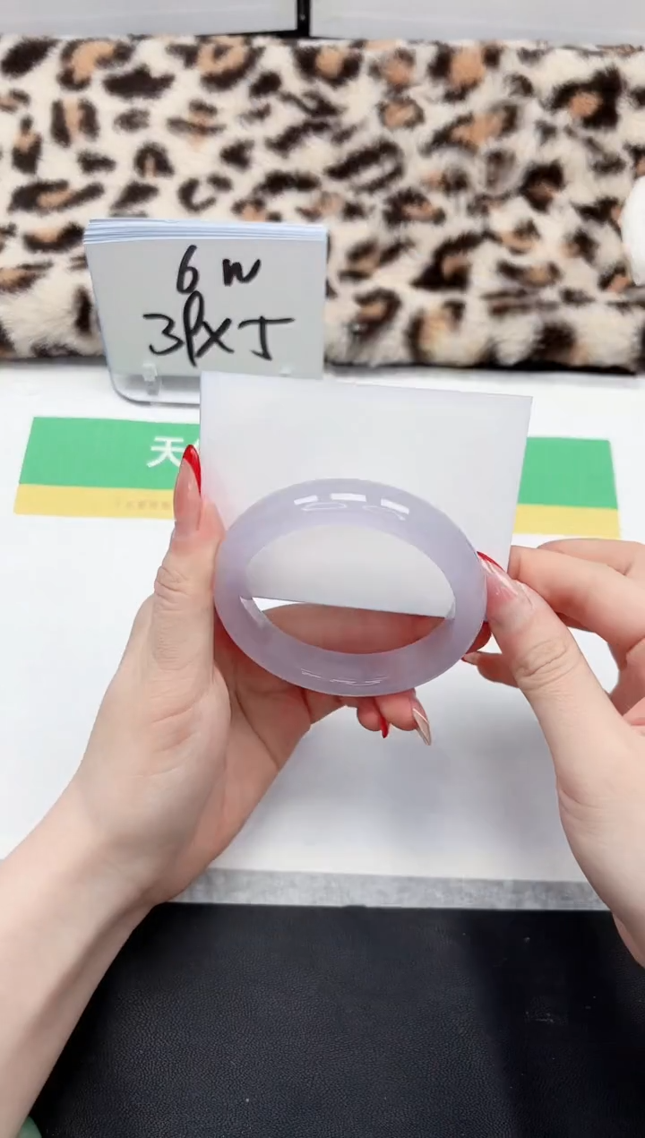 【闪购商品】石英质玉手镯未镶嵌281-59