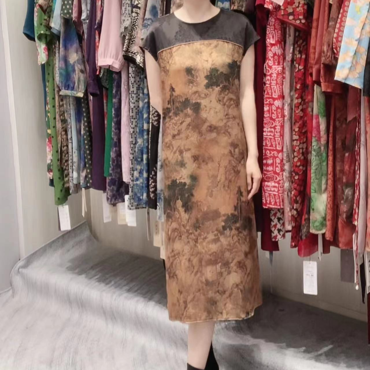 23080-35新款舒适印花连衣裙