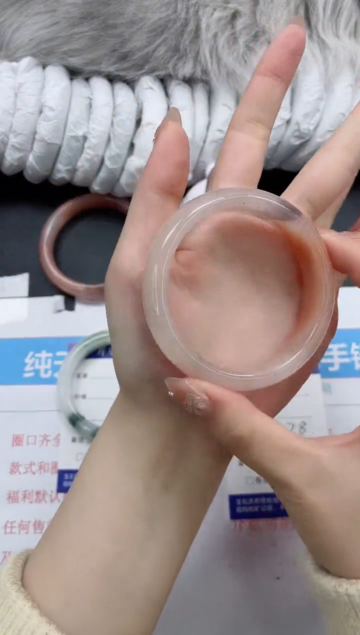 【闪购商品】石英质玉手镯未镶嵌k38-57.8
