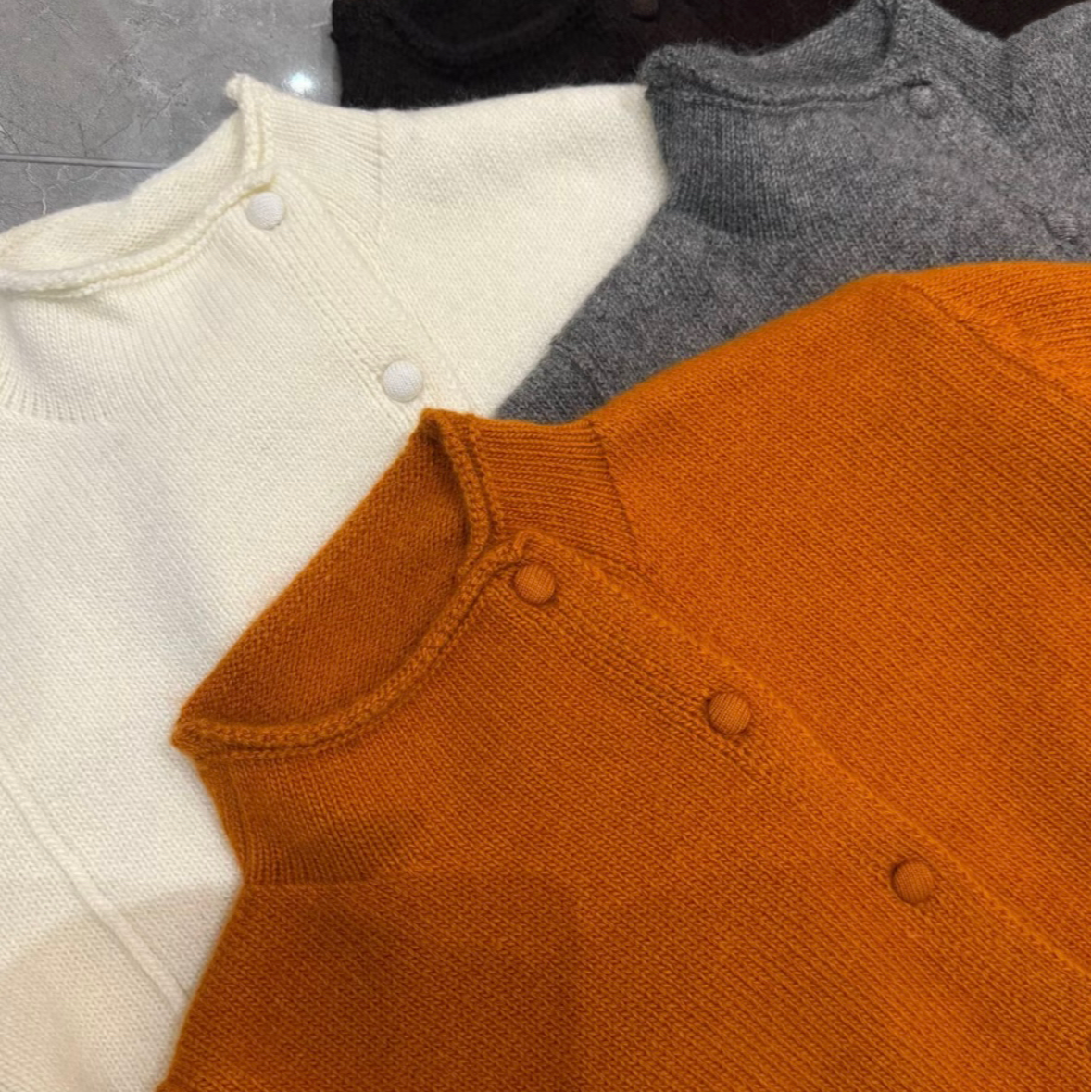 南瓜侧扣~巨软显白不挑人！加厚冬季外套宽松针织衫毛衣女装上衣VV