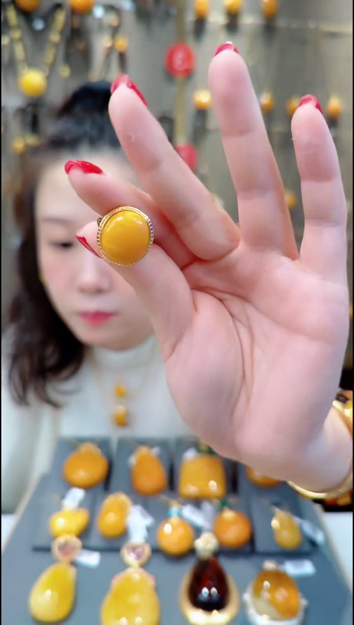 【闪购商品】蜜蜡戒指银S925镀金镶嵌H872蜜蜡戒指