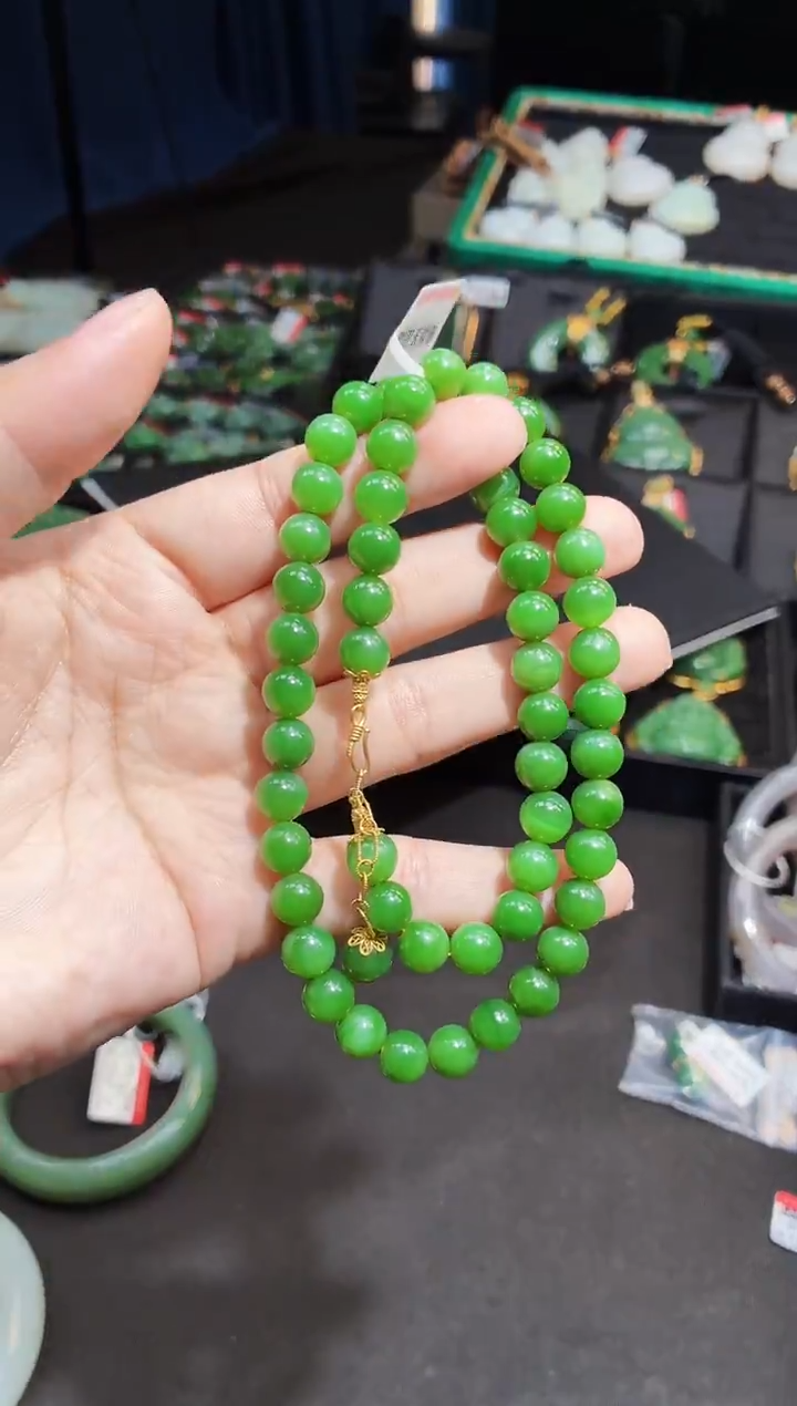 项链18K金镶嵌和田玉8多样性发一