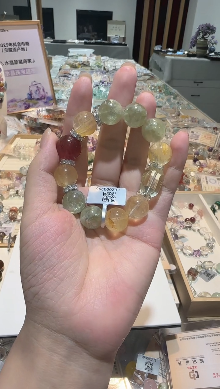 水晶手串未镶嵌手串