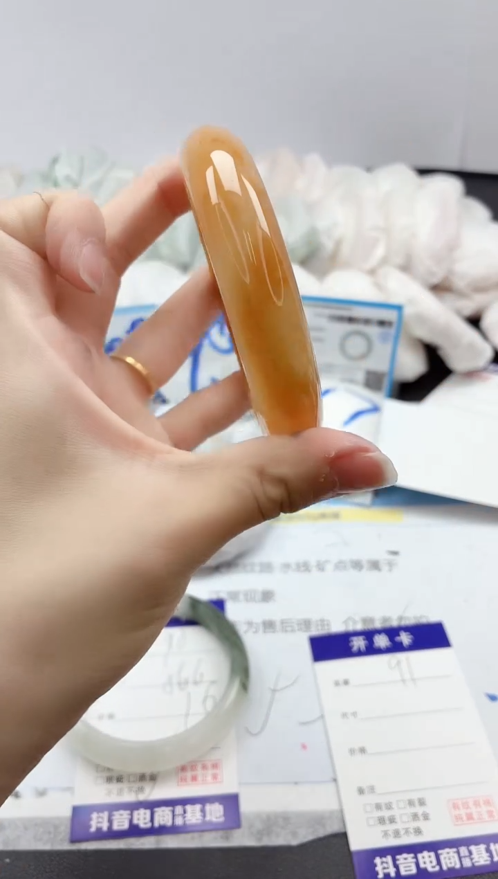 石英质玉手镯未镶嵌91/61H多样性发货