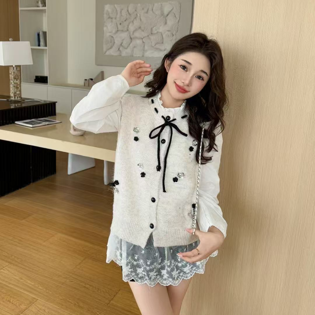 【苗姐优选】春季新款设计感针织马甲开衫+白色衬衣两件套CSE9916