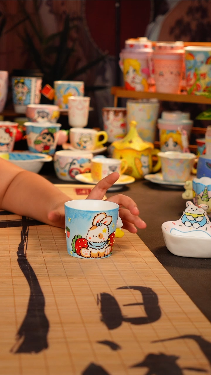 景德镇手工手绘杯杯