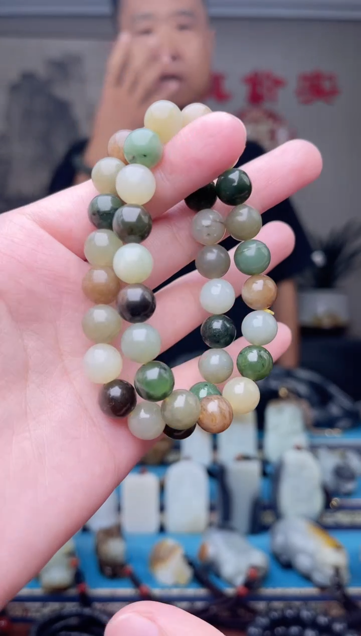 和田玉未镶嵌挂件多样性发 拍一发一