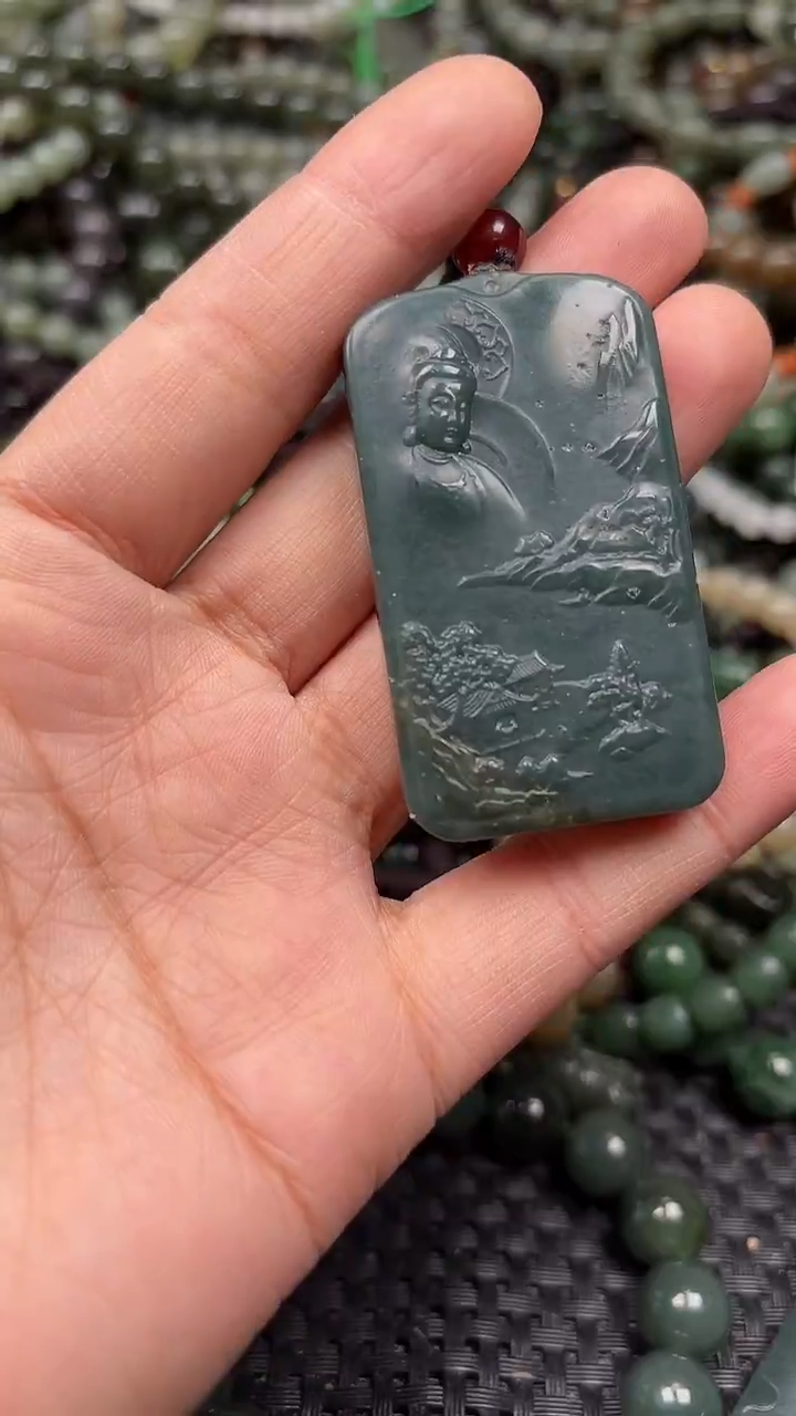 颈饰未镶嵌和田玉1
