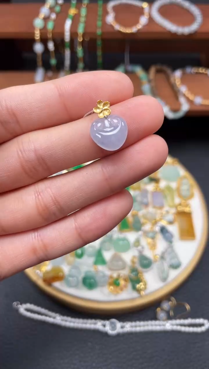 【闪购商品】翡翠吊坠(不含链)18K金镶嵌一个   JK215