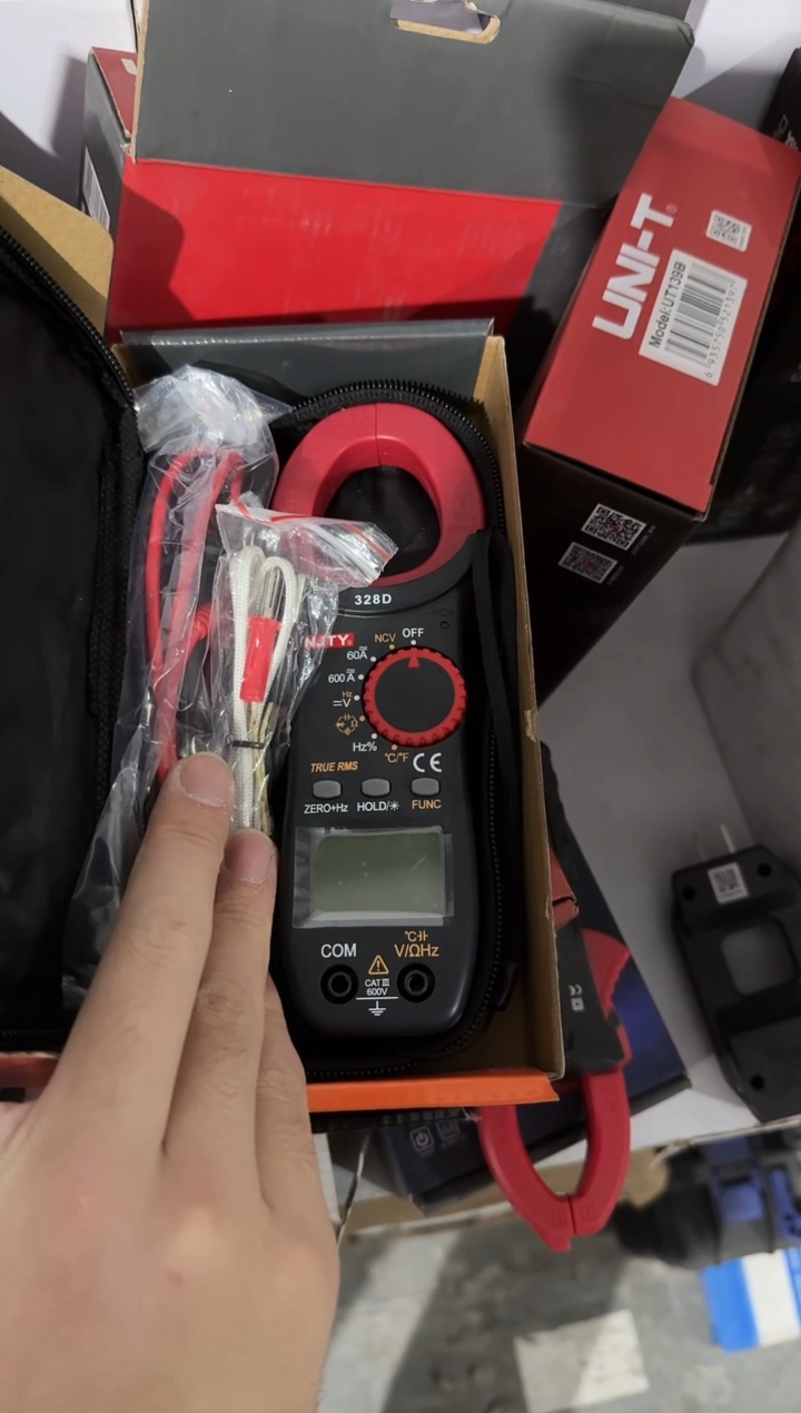 南京天宇328D《交直流》数字钳形表