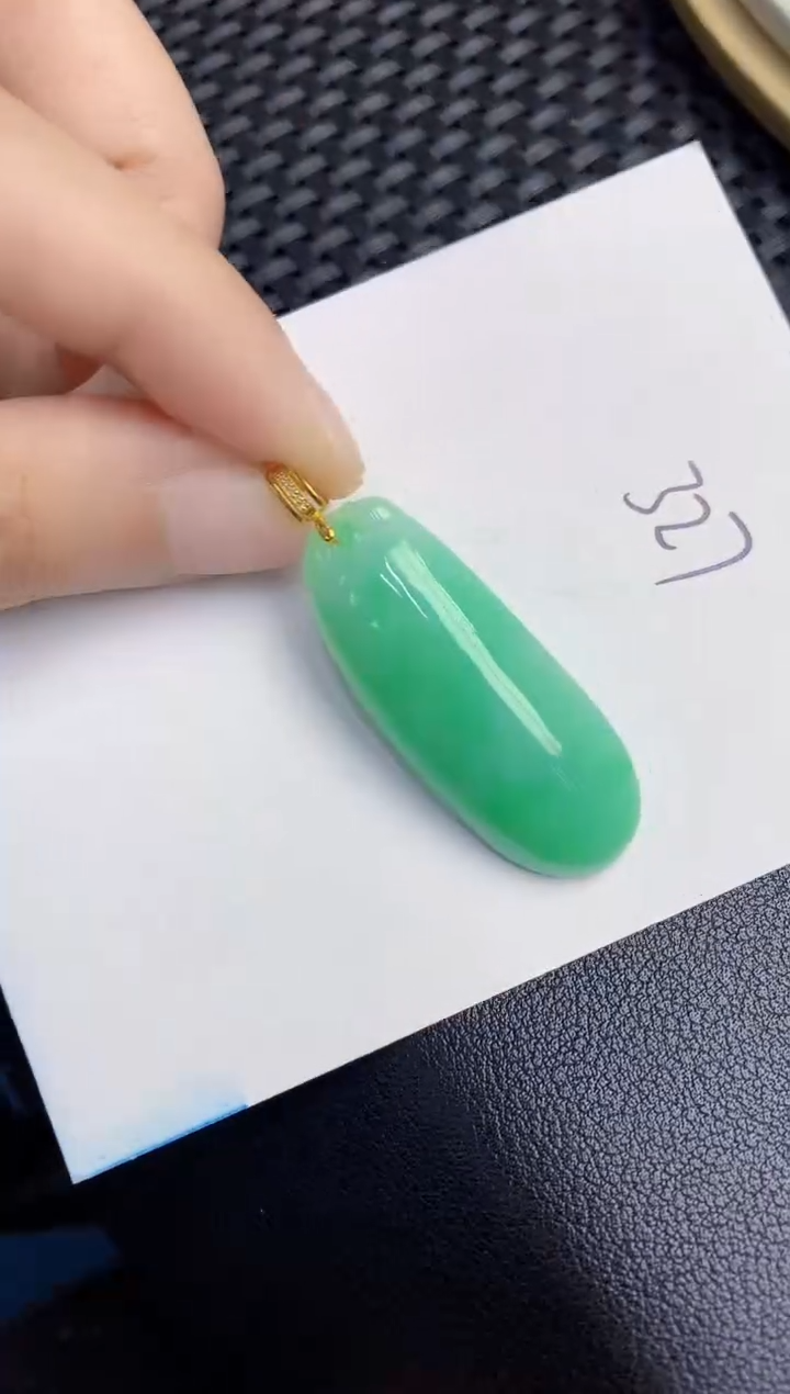 【闪购商品】翡翠颈饰18K金镶嵌000000000