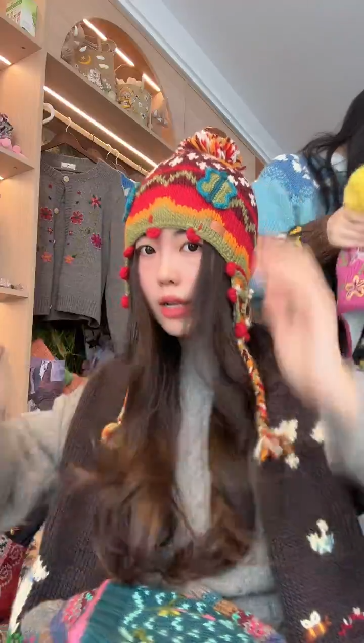 羊毛蝶蝶福气护耳帽    