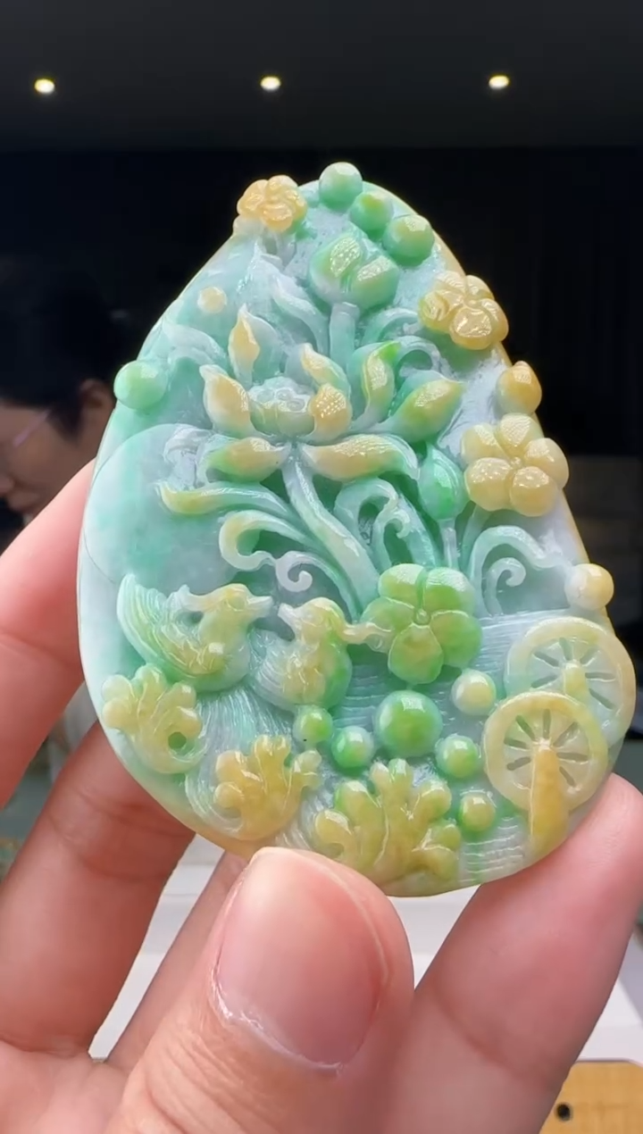 【闪购商品】翡翠吊坠(不含链)未镶嵌XM@@960Q3J15222