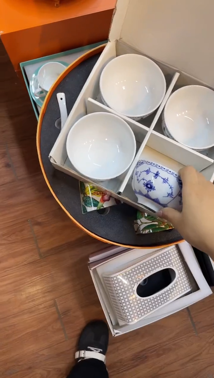 杯鸿辉家品牌瓷器，京东包邮！