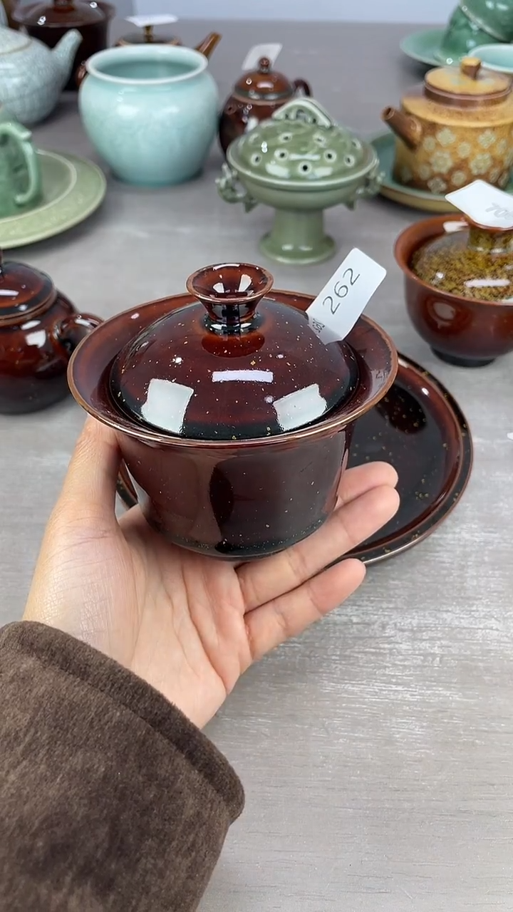 青瓷仓储清仓福利262