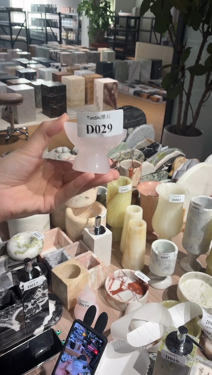 石材D029粉玉烛台