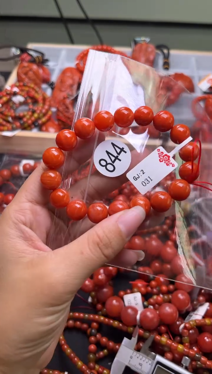 【闪购商品】南红玛瑙珠宝奇石未镶嵌844-11+