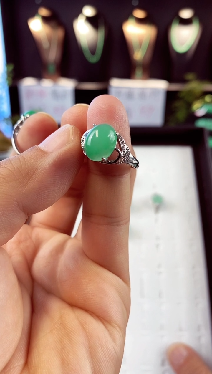 【闪购商品】石英质玉戒指未镶嵌戒指