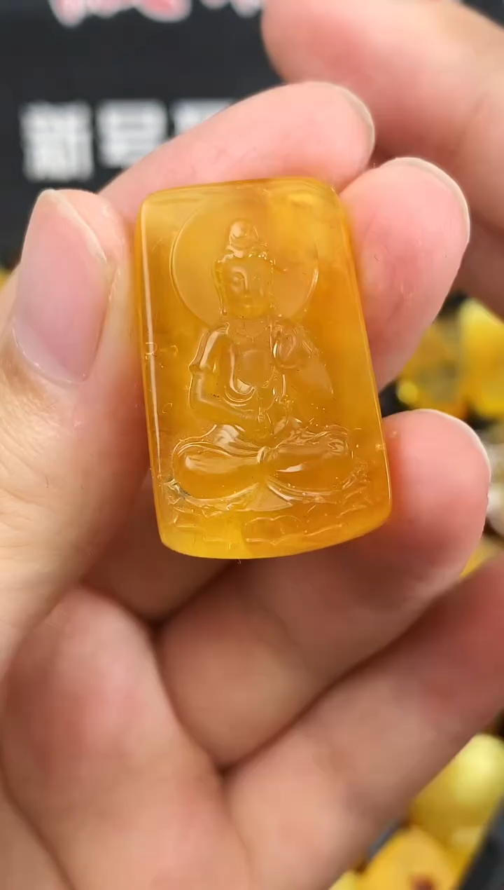 蜜蜡未镶嵌珠宝奇石200