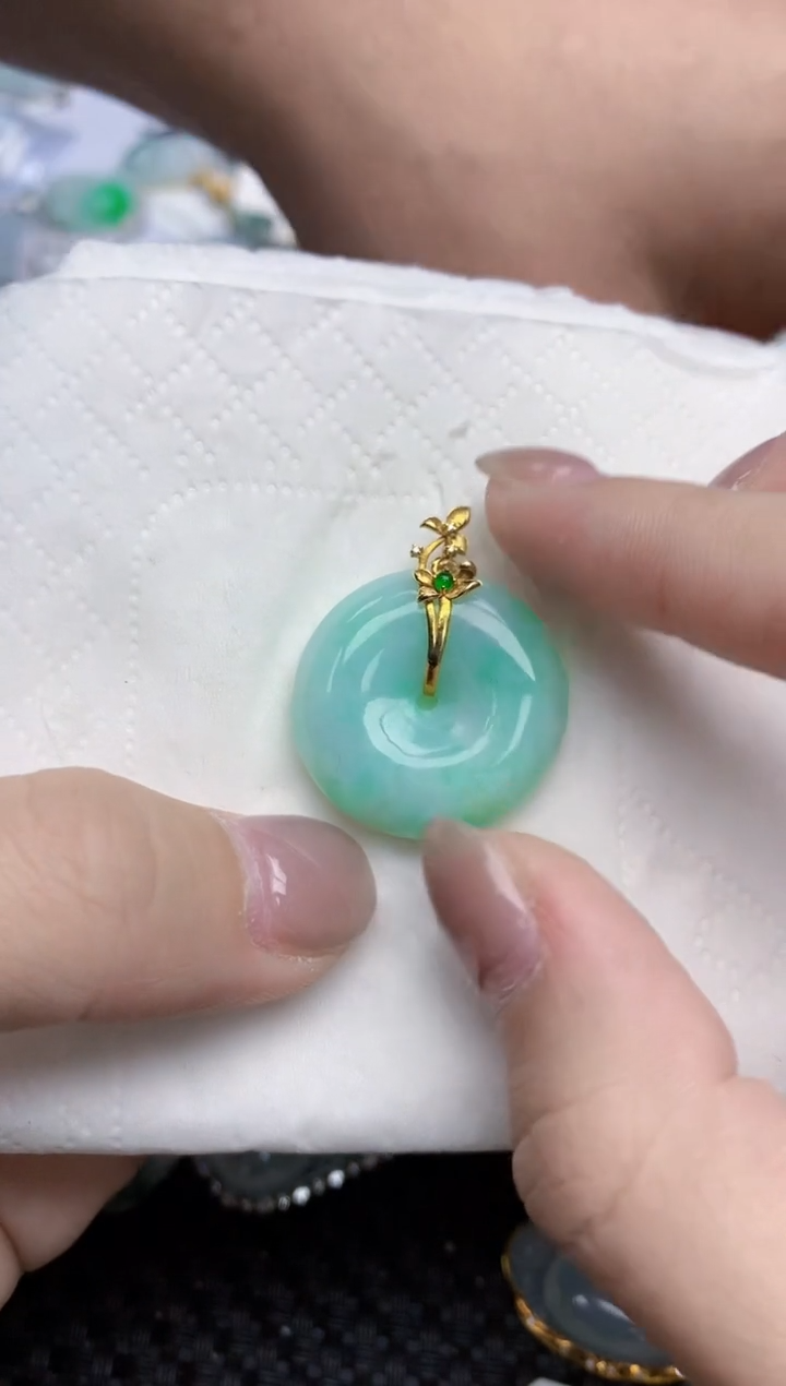 【闪购商品】翡翠颈饰18K金镶嵌天然翡翠A货