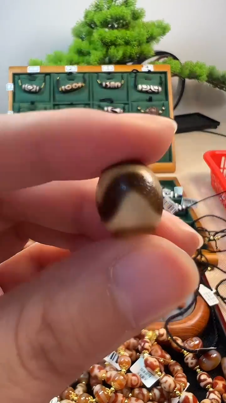 玛瑙/玉髓（覆膜）颈饰未镶嵌28（微瑕随机发货）