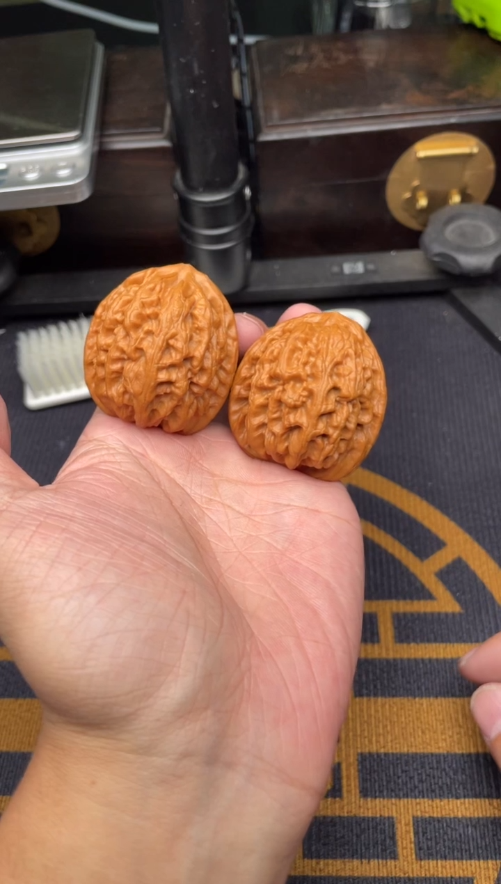 吊坠文玩核桃红锦鲤43尺s117