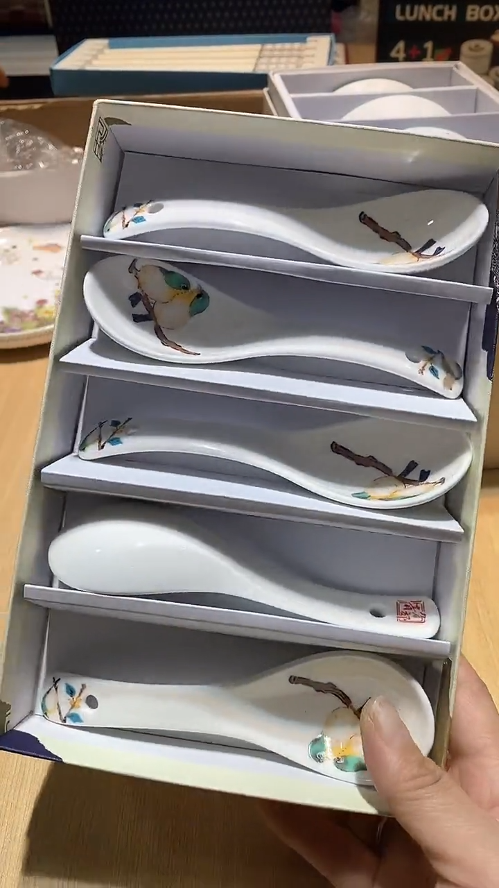 【闪购商品】瓷片锅碗瓢盆一件不剩