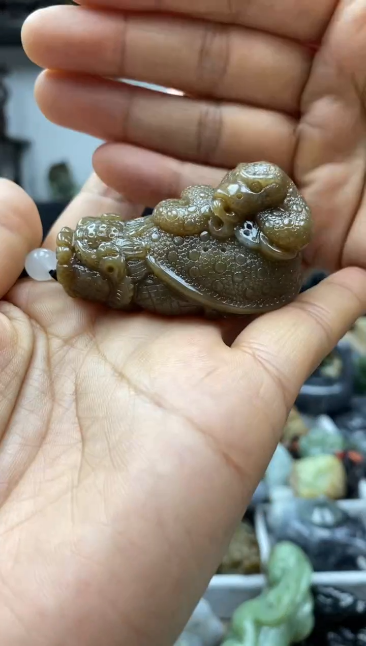 和田玉未镶嵌把件1