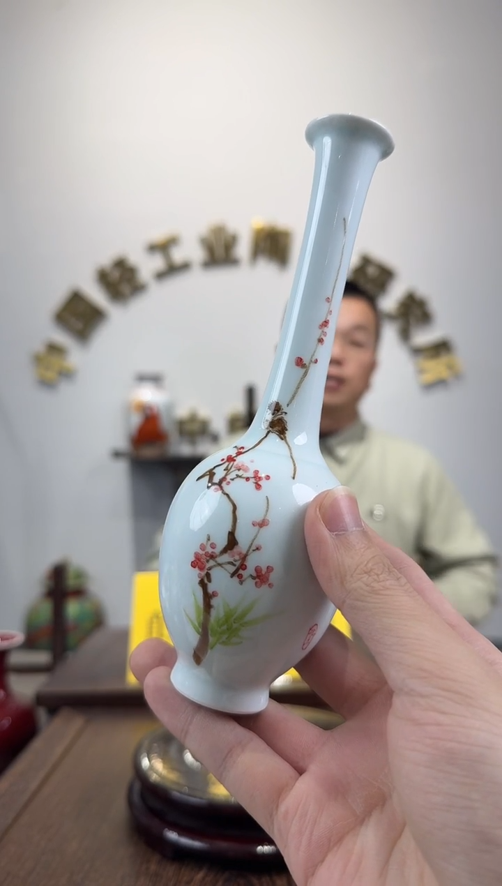 景德镇精美陶瓷小花插