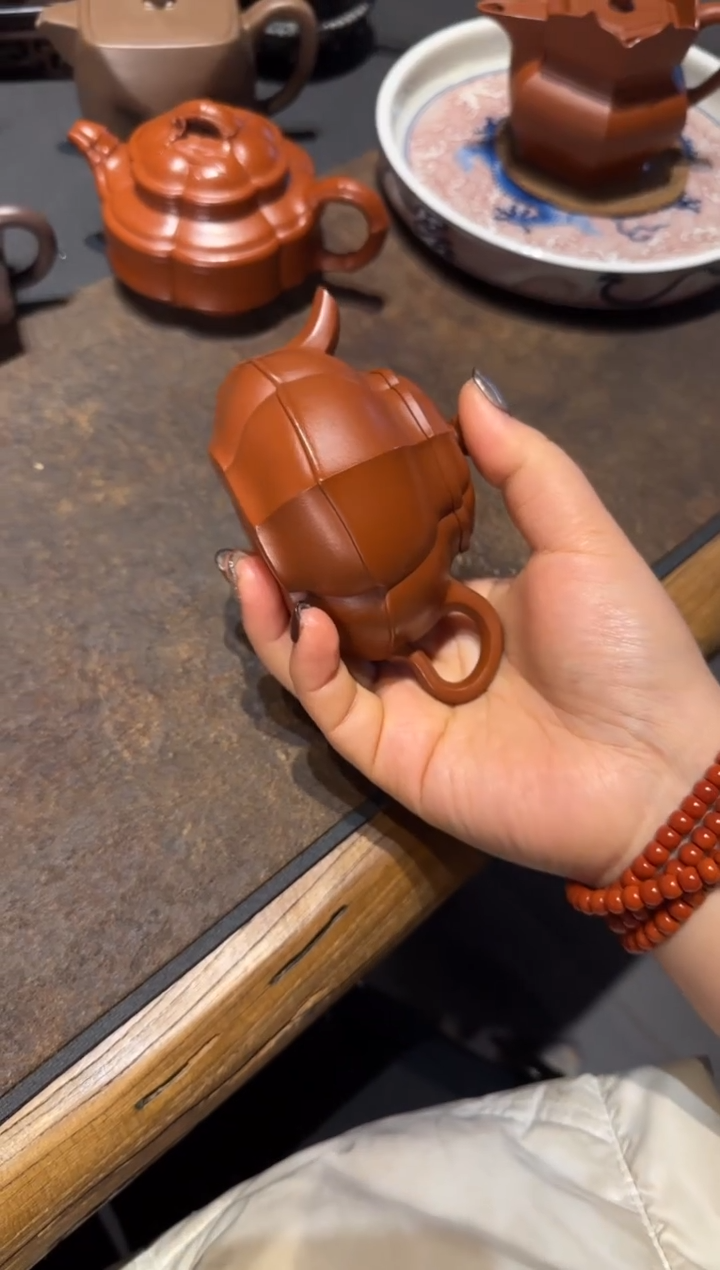 【闪购商品】紫砂茶壶合菱仙子